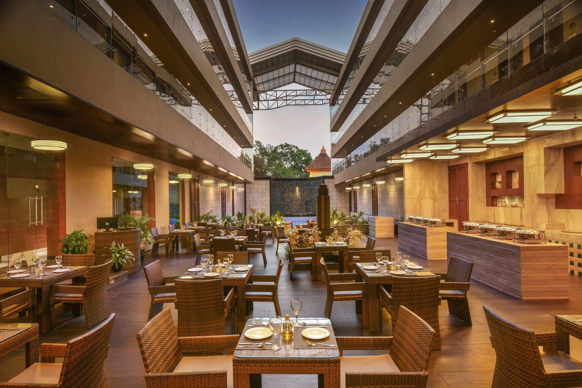 The Acacia Hotel y Spa Goa Sinquerim Exterior foto